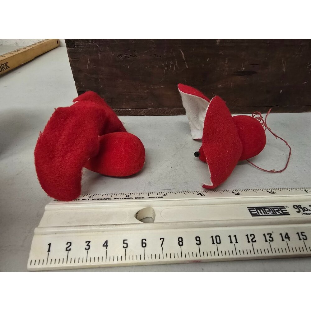 Vintage lot of Christmas Red Felt Mice 6 pc Lot - Picture 5 of 9